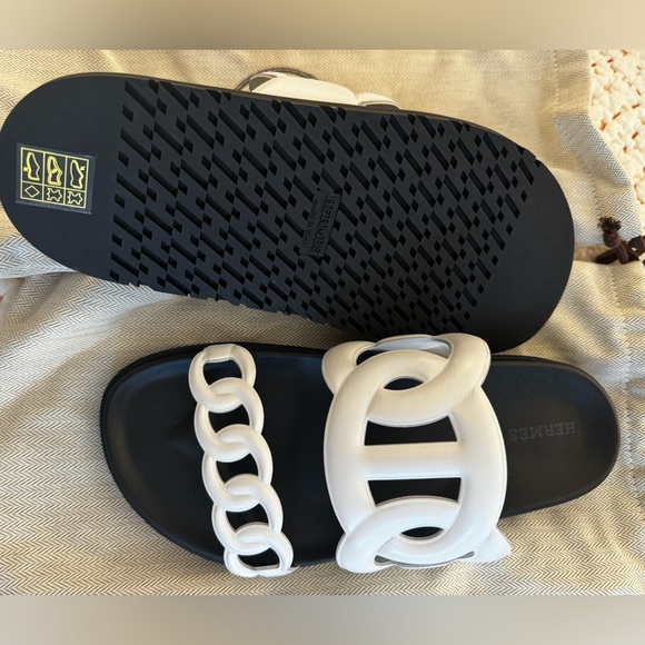 HERMES EXTRA WOMENS SANDAL - BRAND NEW - Picture 4 of 6